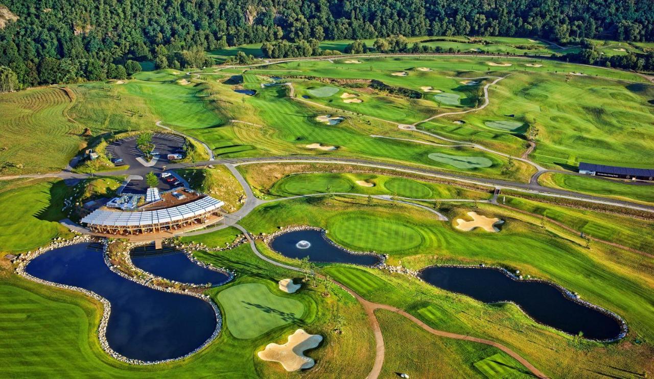 Panorama Golf Resort Kácov Eksteriør billede